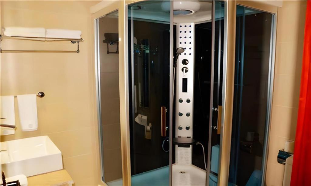 San Jiang Grand Hotel Vientián Kültér fotó